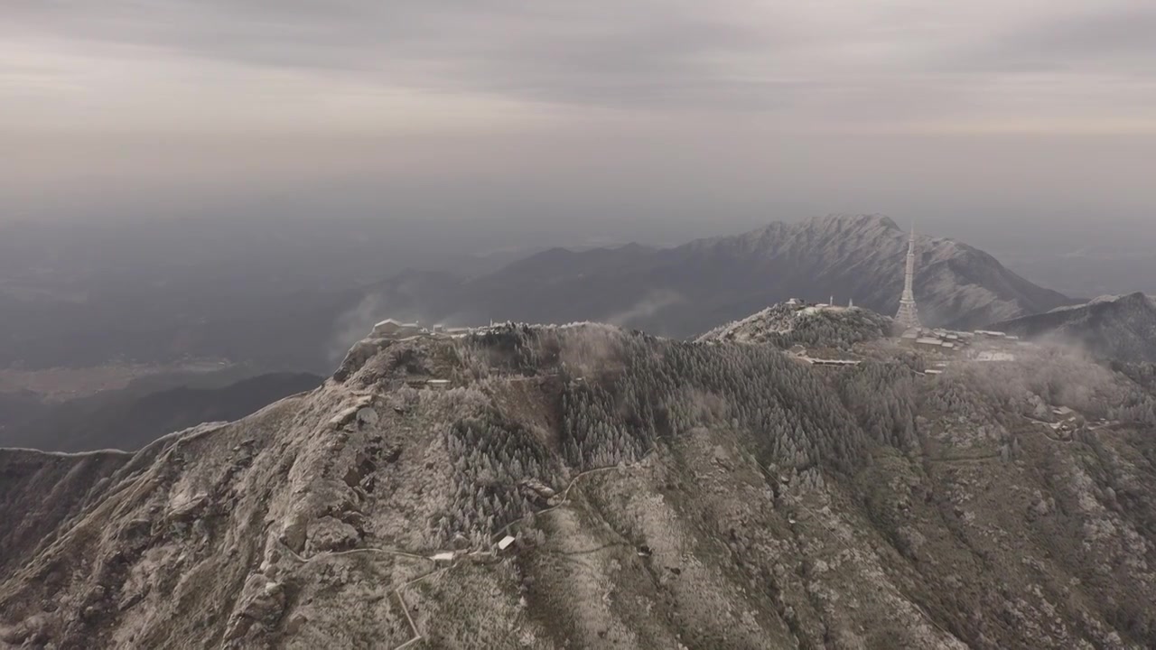 寒潮来袭，南岳衡山迎来最强雾凇以及最美云海视频下载