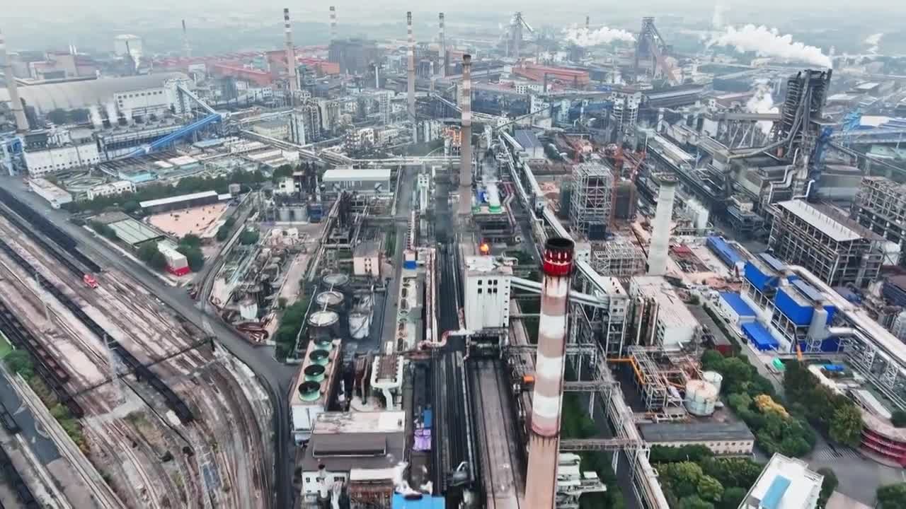 航拍钢铁工厂视频下载