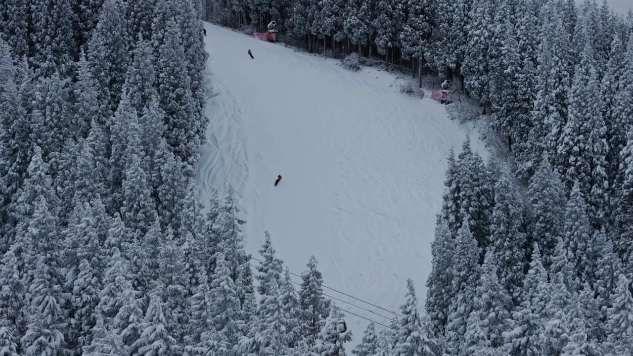 航拍冬季滑雪场视频素材