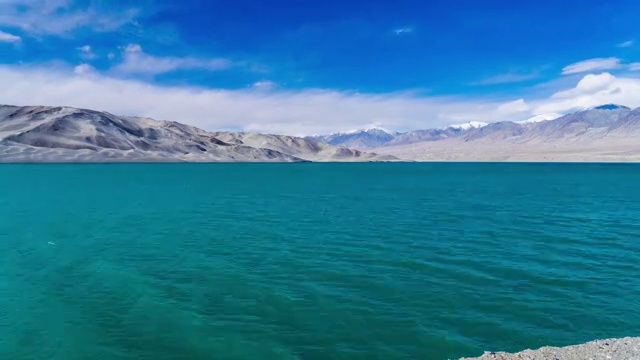 新疆布伦口沙湖视频下载