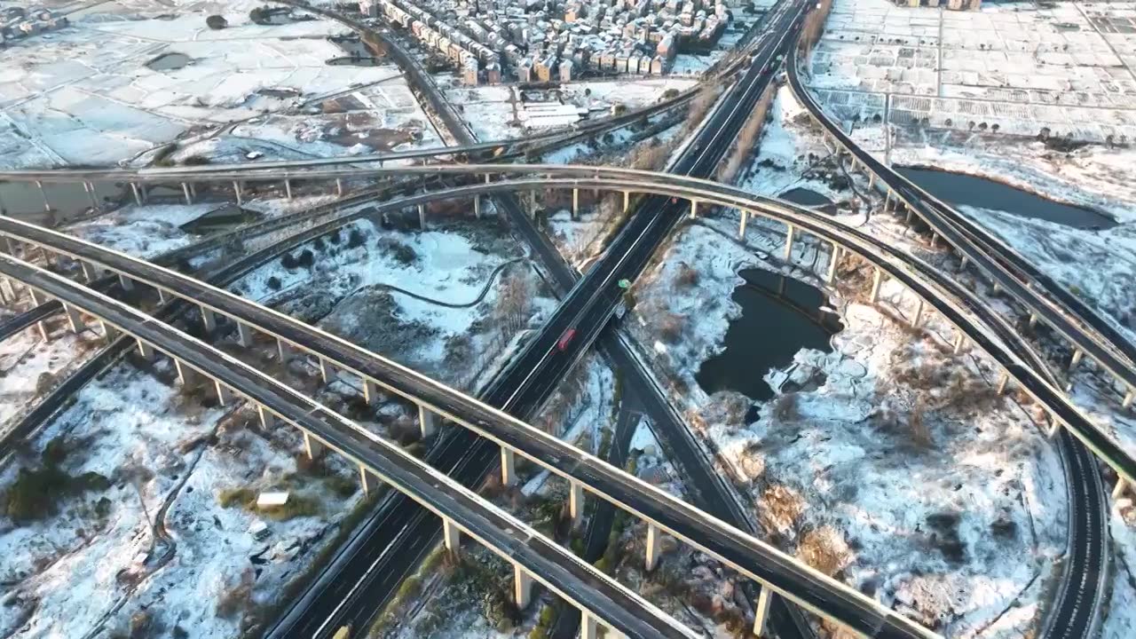 浙江金华华东第一枢纽怀鲁互通高速公路雪景风光航拍合集视频下载