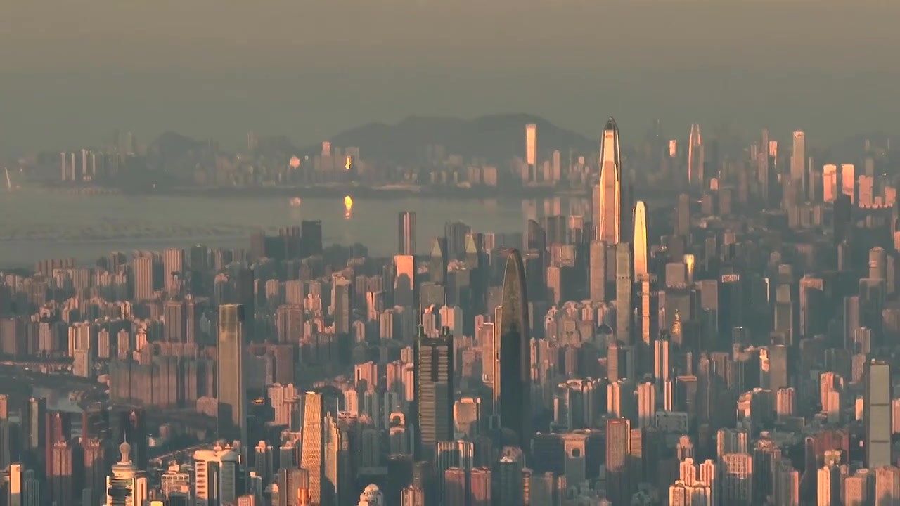 航拍深圳城市建筑光影视频素材