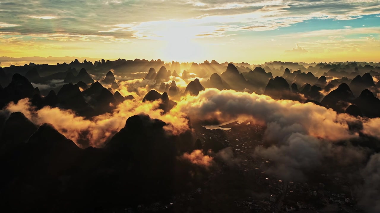 广西桂林喀斯特地貌夕阳视频素材