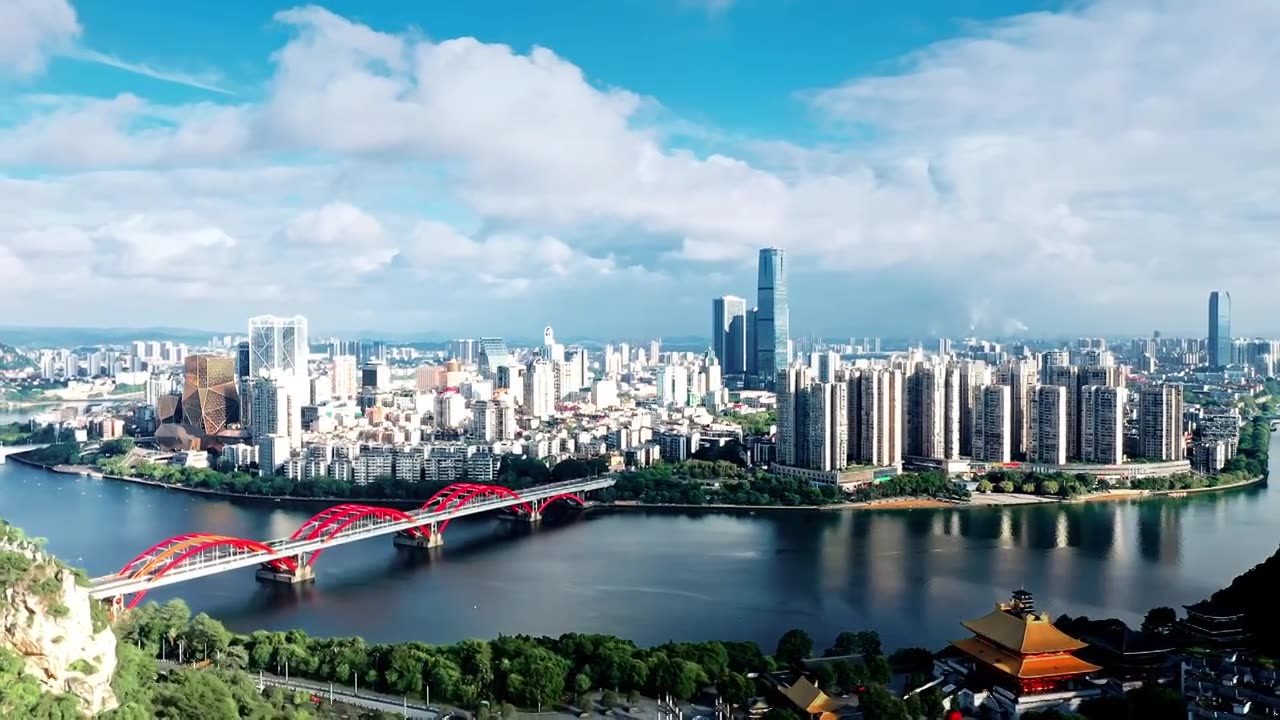 美丽柳州百里柳江柳州城市航拍文惠桥视频素材
