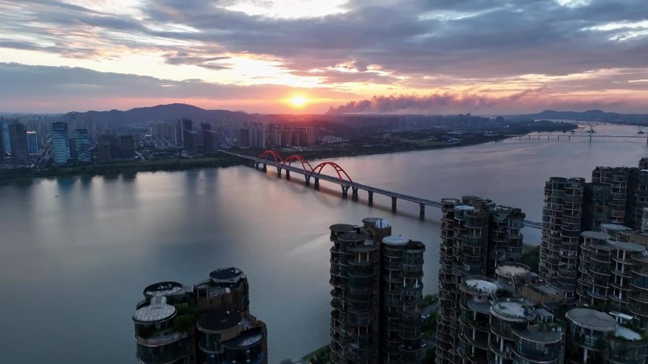 湖南长沙城市高架桥车流湘江福元路大桥视频下载