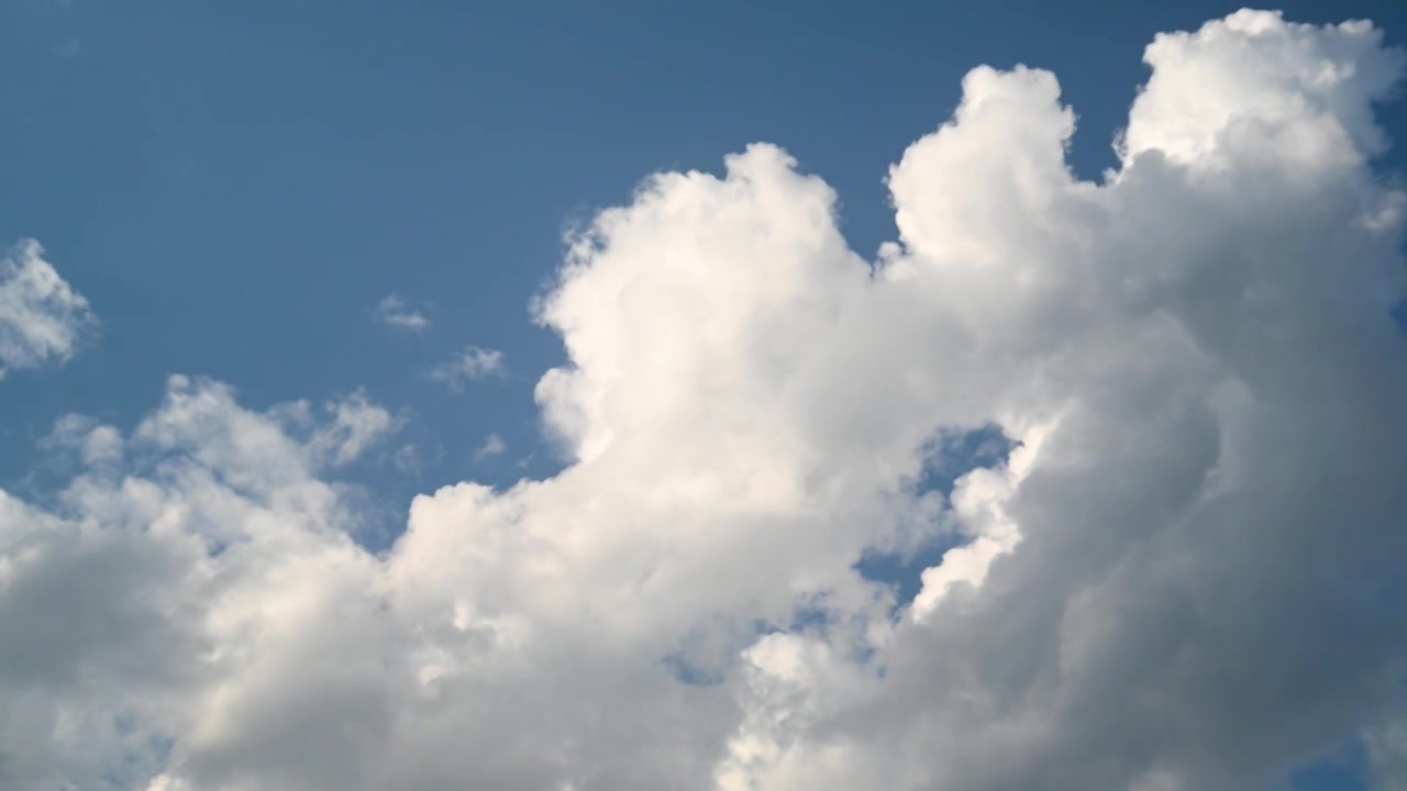 高空堆积云的延时视频下载