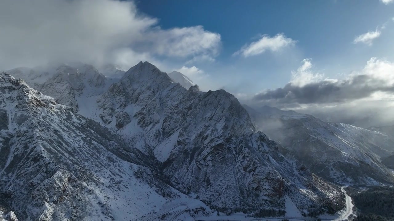 雪山航拍原始素材视频素材