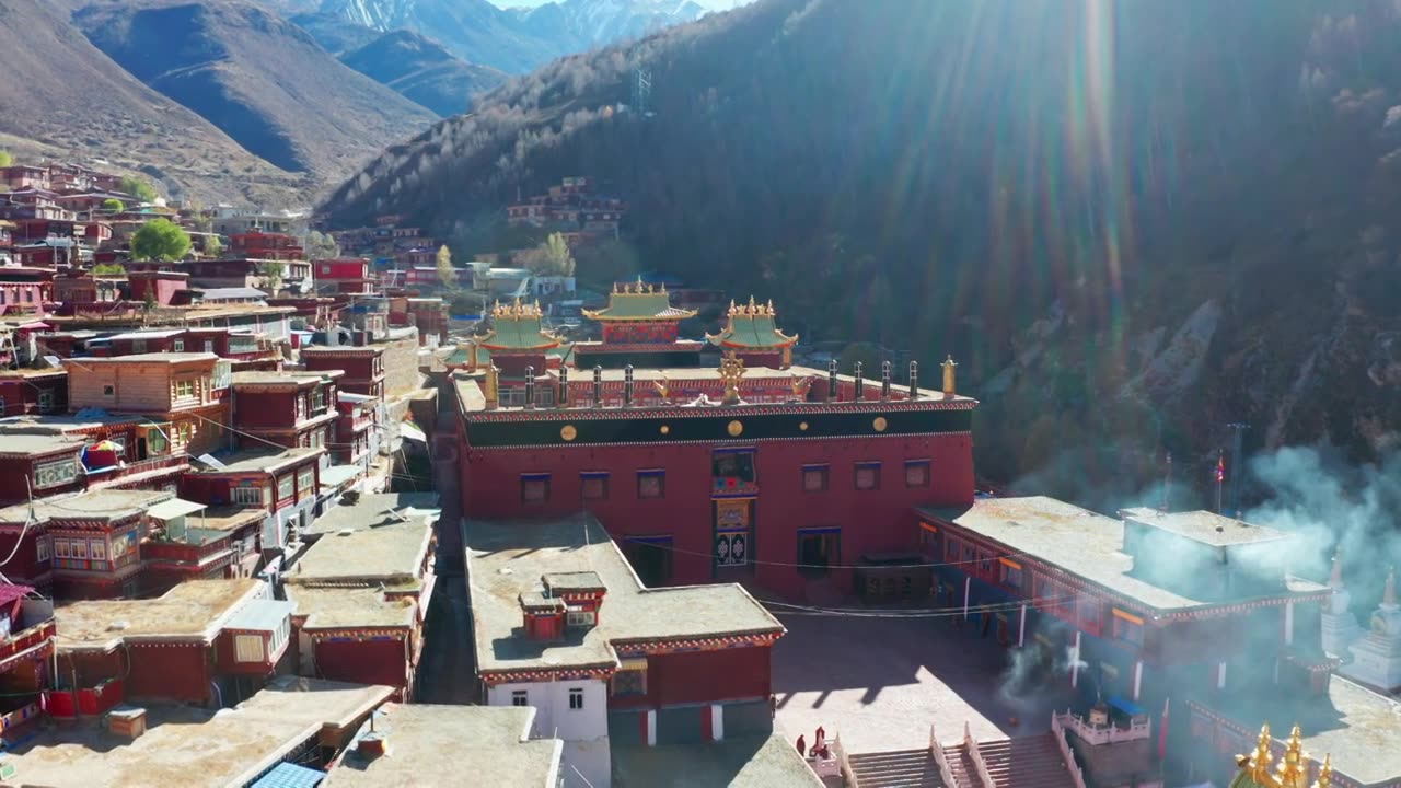 四川甘孜德格县藏族寺庙文化航拍视频下载
