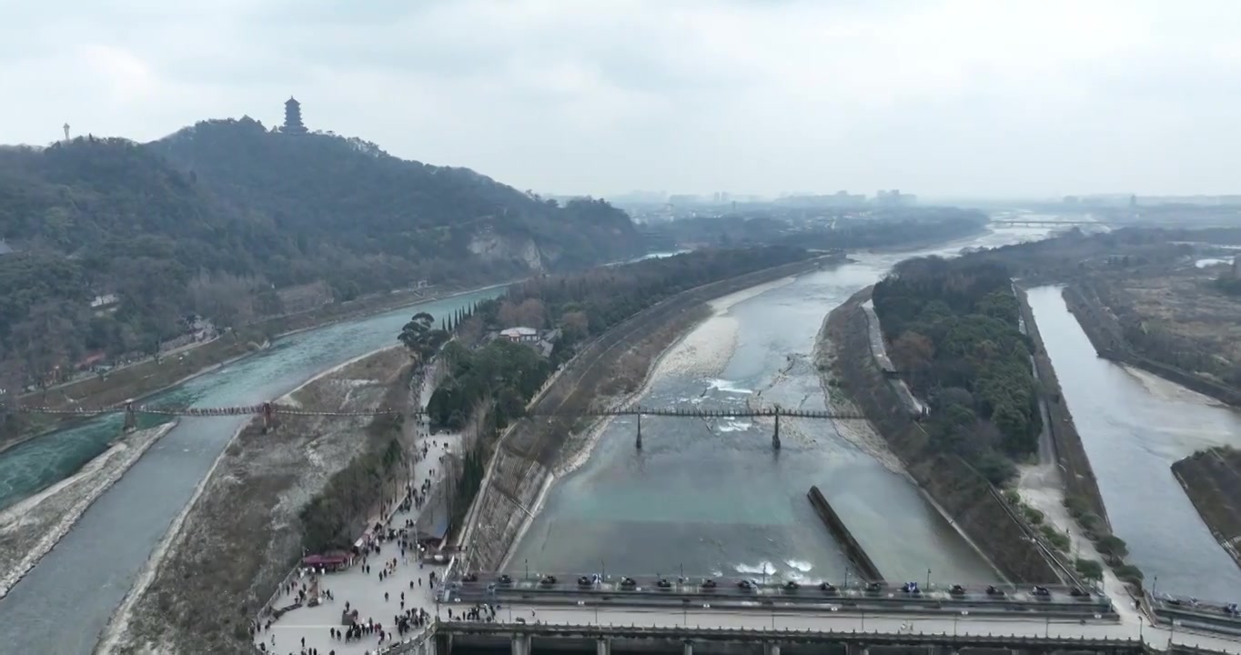 航拍著名的旅游地四川成都都江堰视频下载