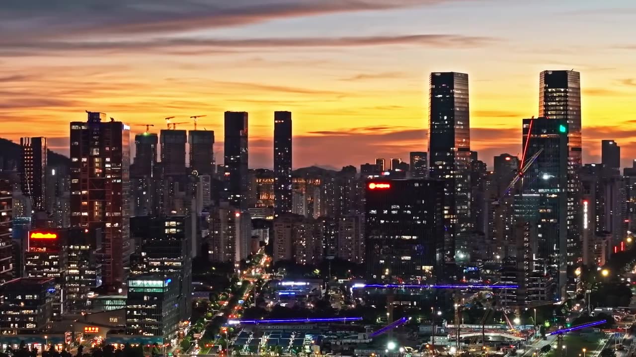 航拍深圳现代城市建筑风光在黄昏视频素材