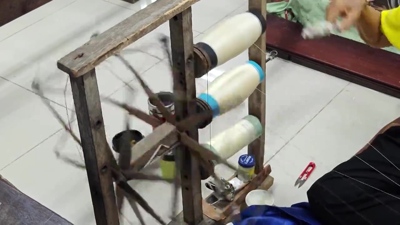 纺线织布工坊视频下载