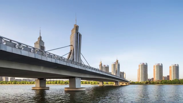 日转夜 运动镜头 北京副中心通州区地标建筑玉带河桥延时摄影视频素材