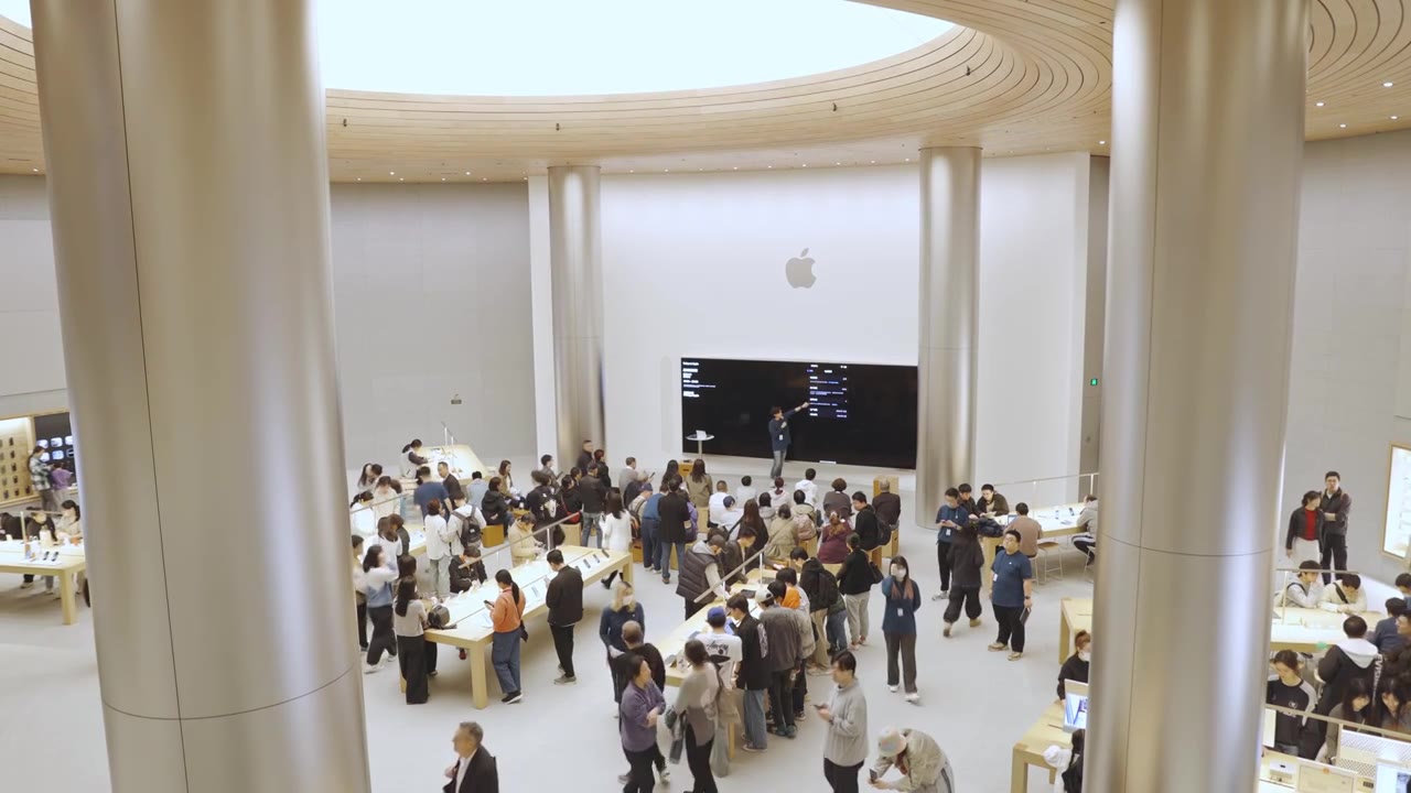 上海静安寺apple静安苹果店游客人流视频下载