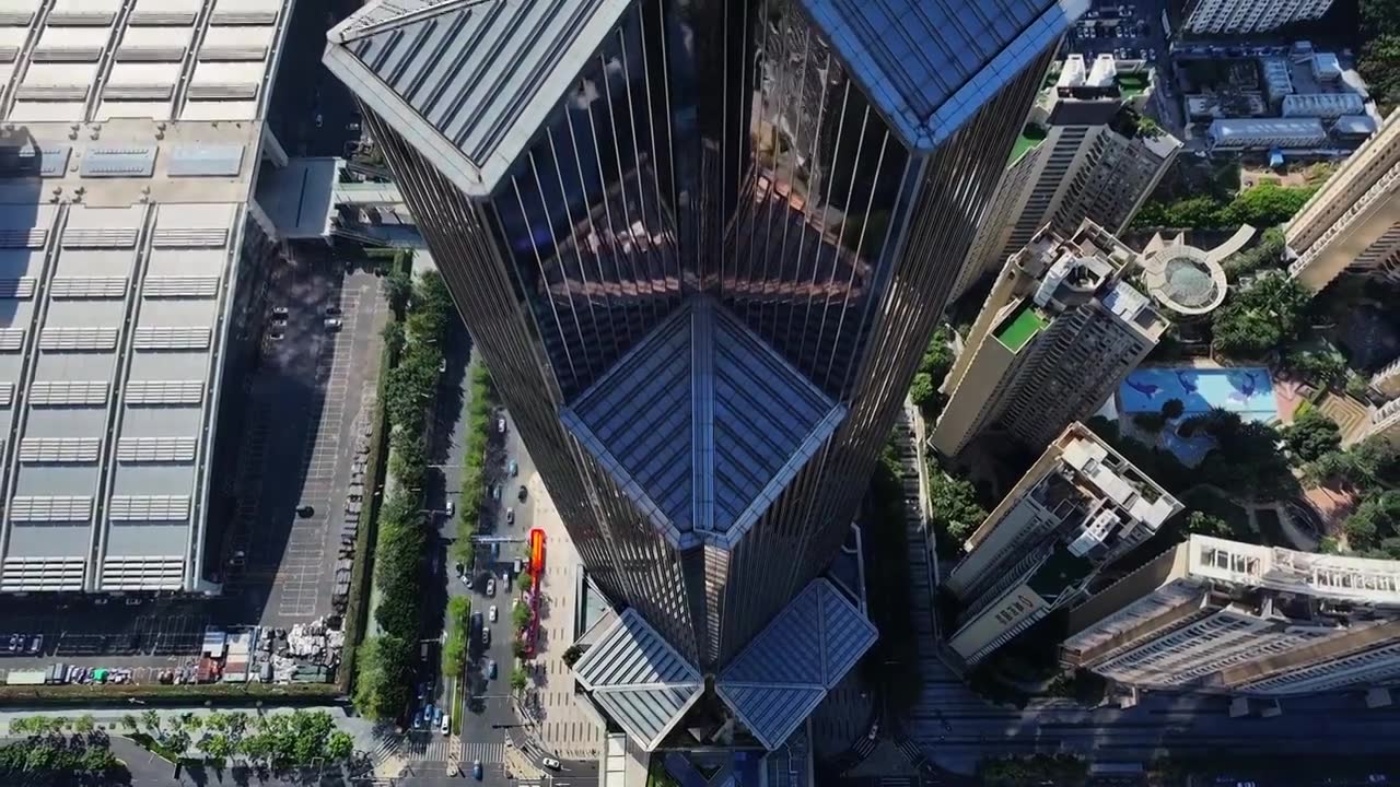 中国广东深圳平安金融中心建筑航拍视频下载
