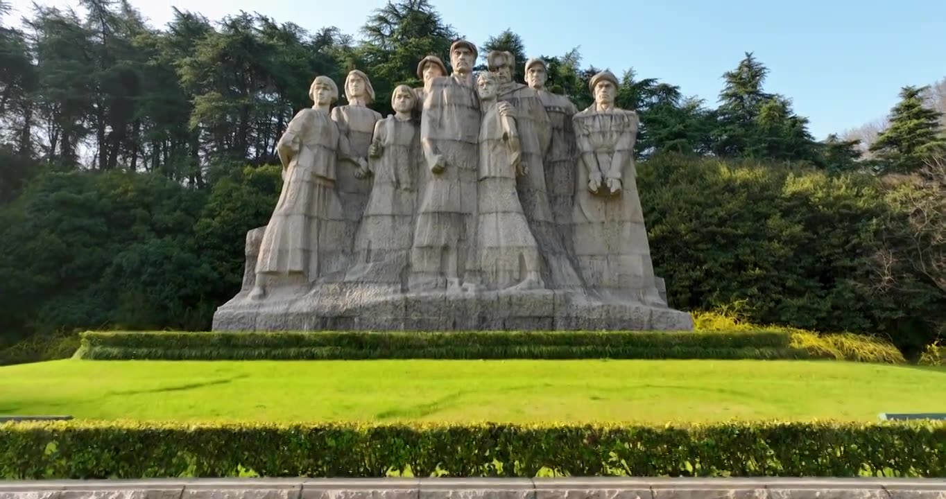 江苏南京：雨花台革命烈士群雕及纪念碑视频下载