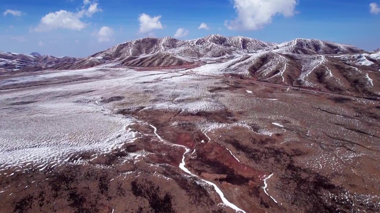 青海西宁拉脊山航拍雪景视频下载