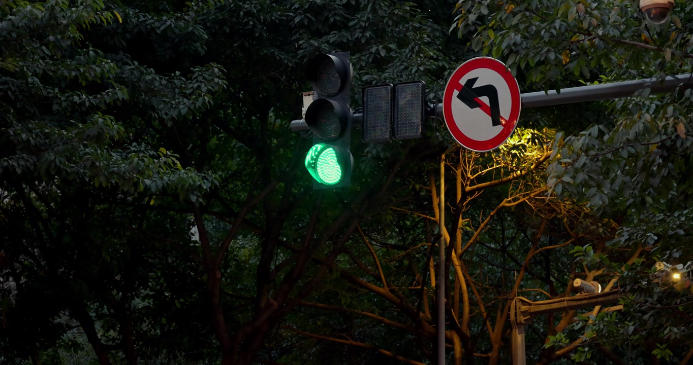 交通信号灯，红灯倒计时转绿灯视频下载