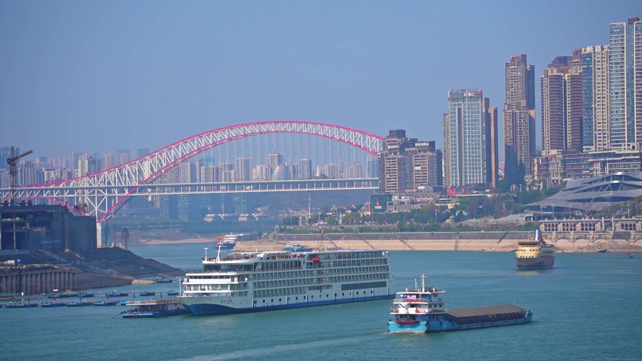 重庆游船与轻轨风光 江景视频素材