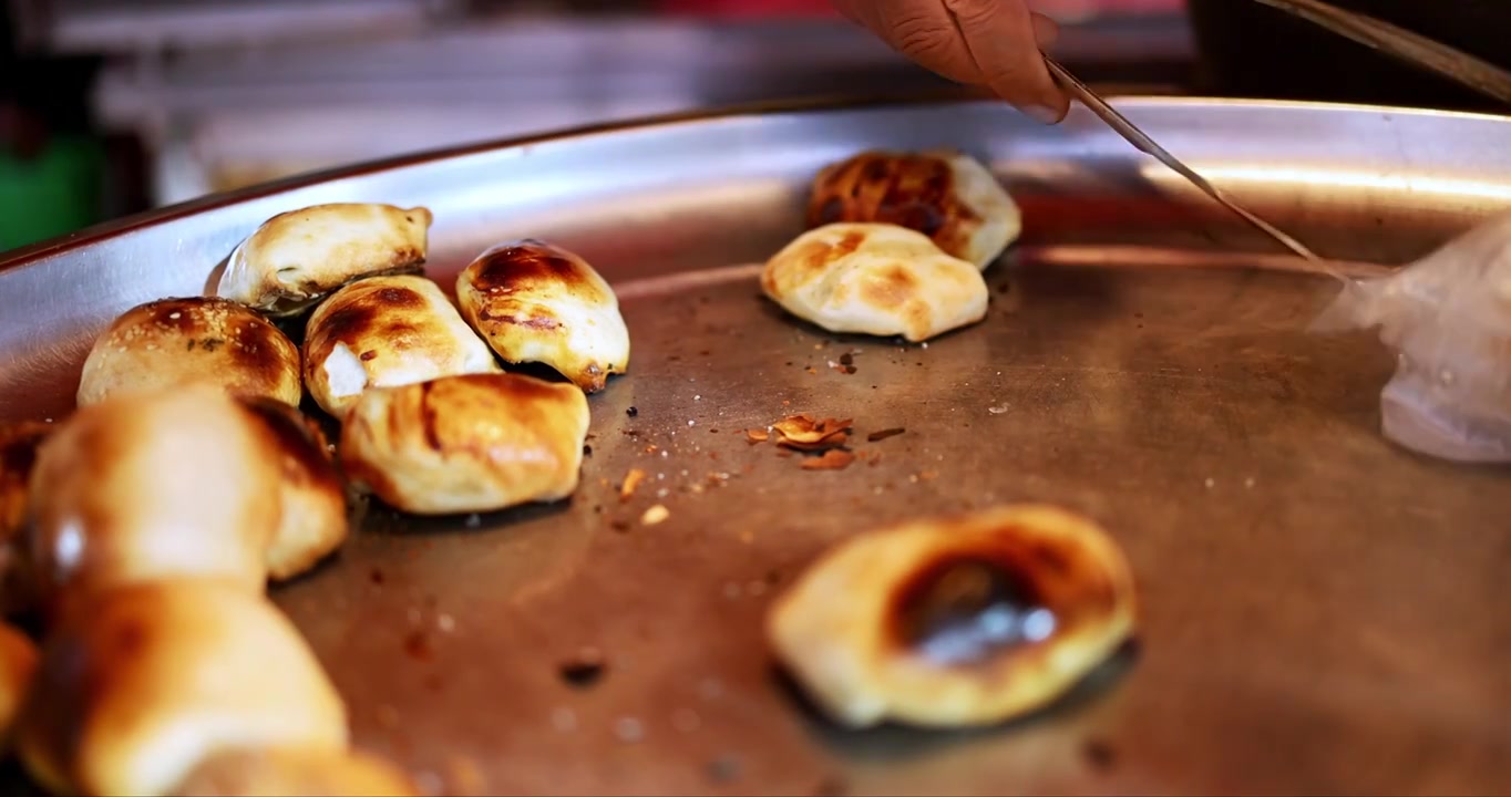 新疆美食烤包子视频下载