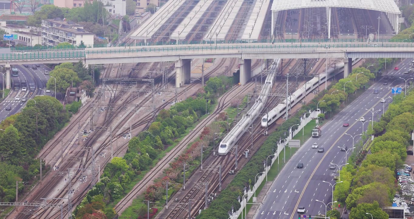 江苏省无锡市火车站高铁进站出站风光视频下载
