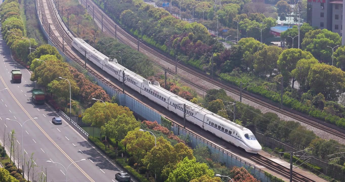 江苏省无锡市火车站京沪铁路高铁运输画面视频下载