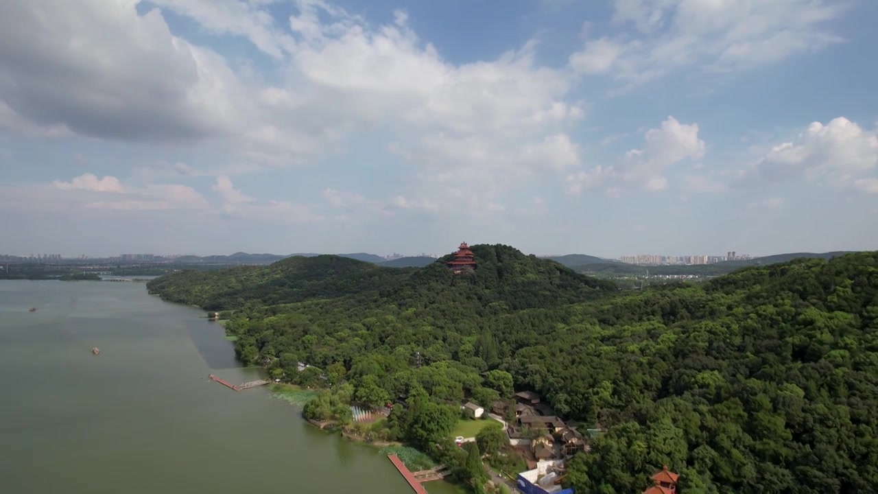 航拍武汉旅游5A级东湖磨山楚城古城墙视频下载