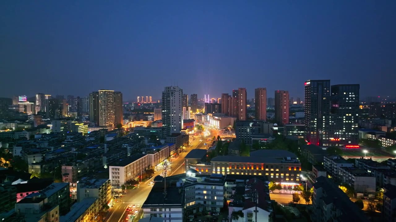 航拍徐州电视塔夜景和平路中山南路,徐州旅游视频下载