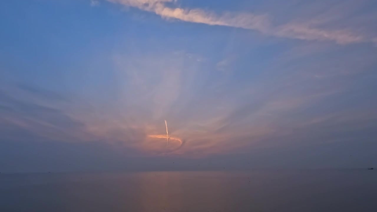 海上日出延时摄影动态云海彗星流星自然风光航拍视频下载