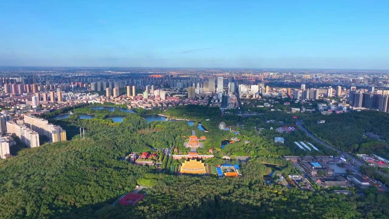辽宁鞍山219公园生态城市绿色公园玉佛寺视频素材
