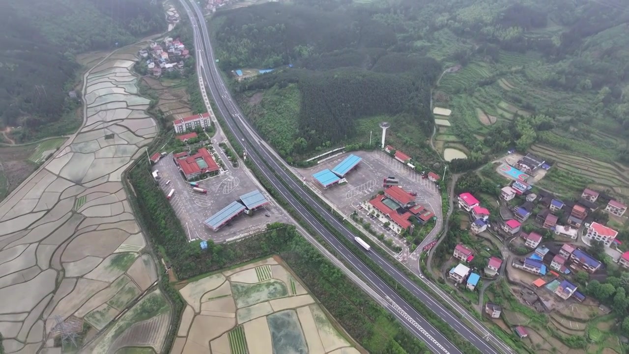 湖南省永州市二广高速阳明山服务区航拍视频下载