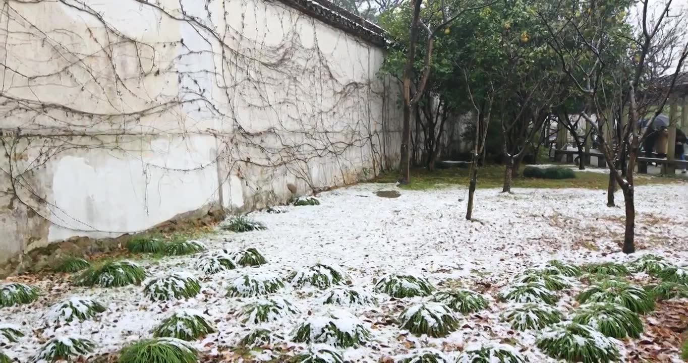 苏州园林白墙雪天雪景视频下载