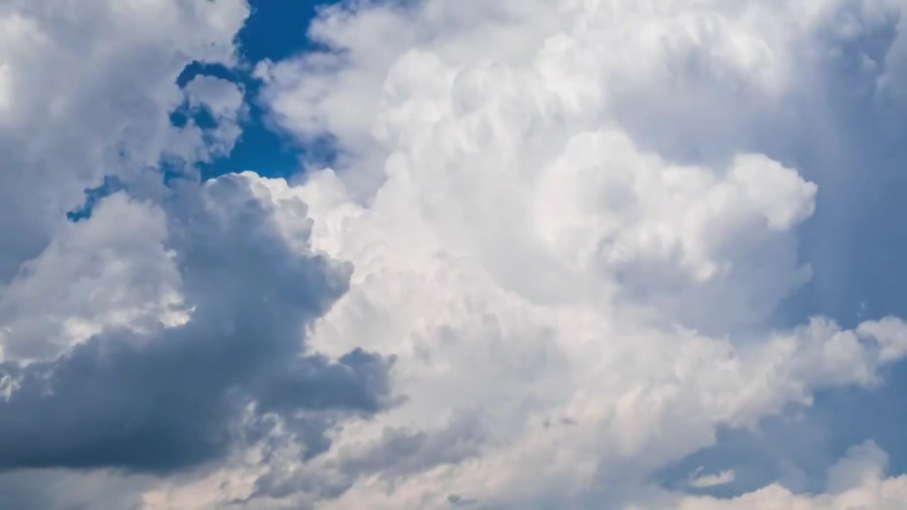 4K延时视频-夏季平山黑山大峡谷山顶白云视频素材