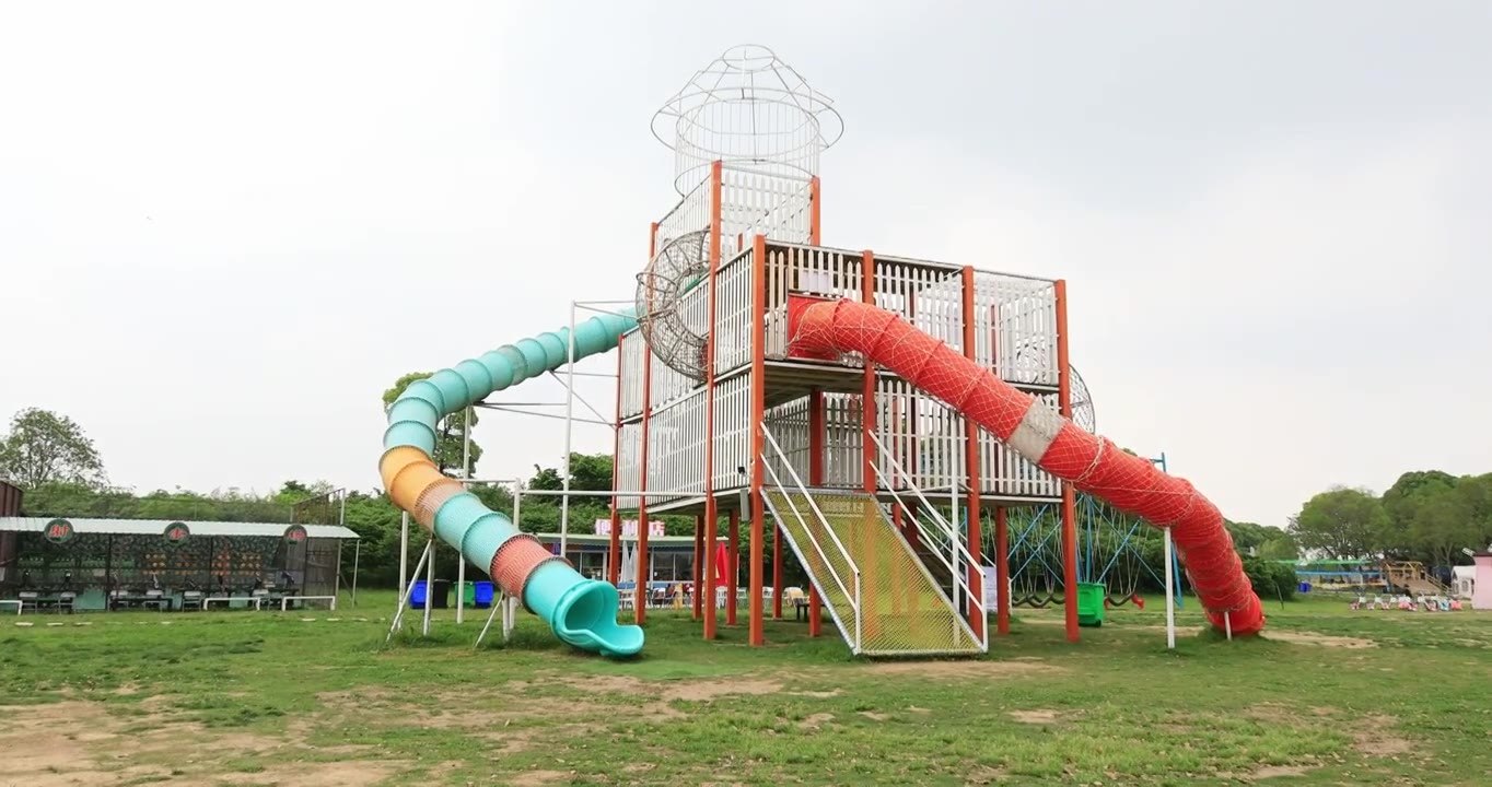 儿童乐园游乐场游乐设施空镜视频下载