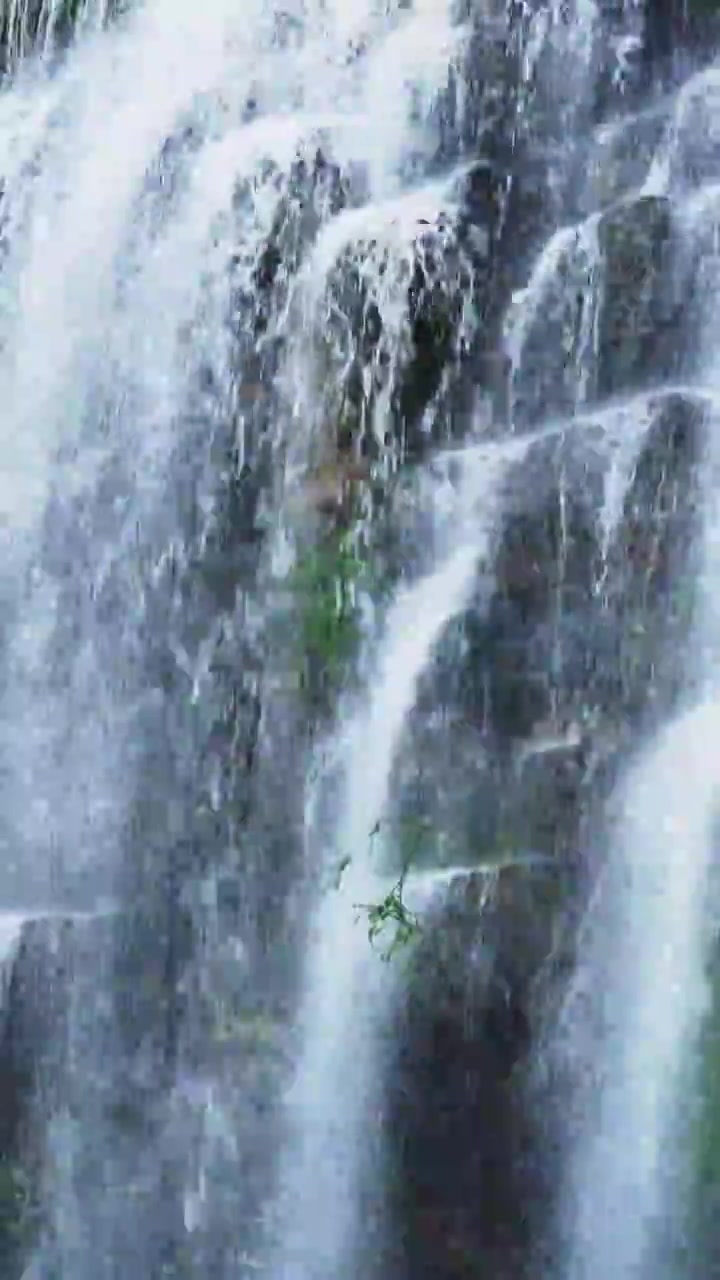 瀑布流水拍摄视频下载