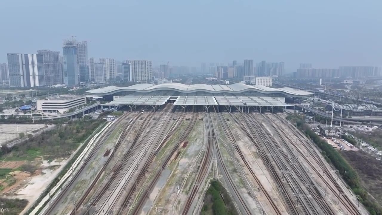 4K航拍动车组驶入长沙南站视频下载