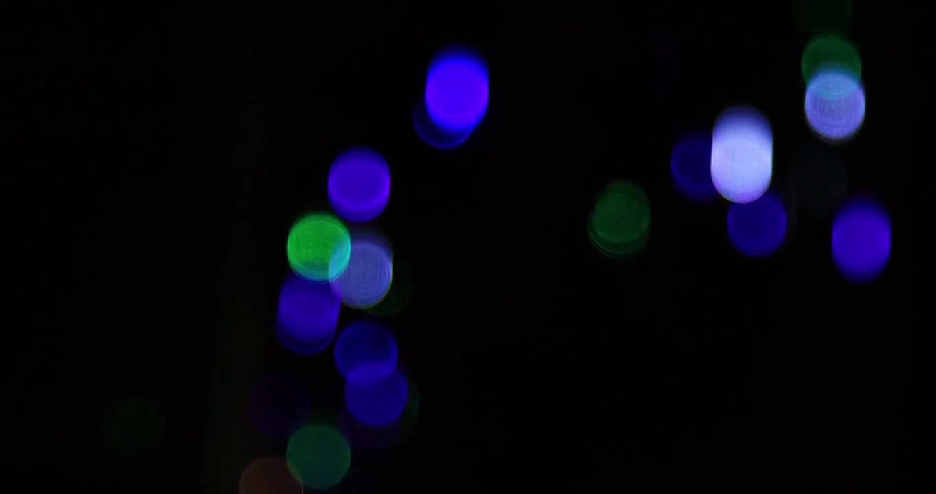 夜晚美丽的虚焦光斑 镜头散焦视频下载
