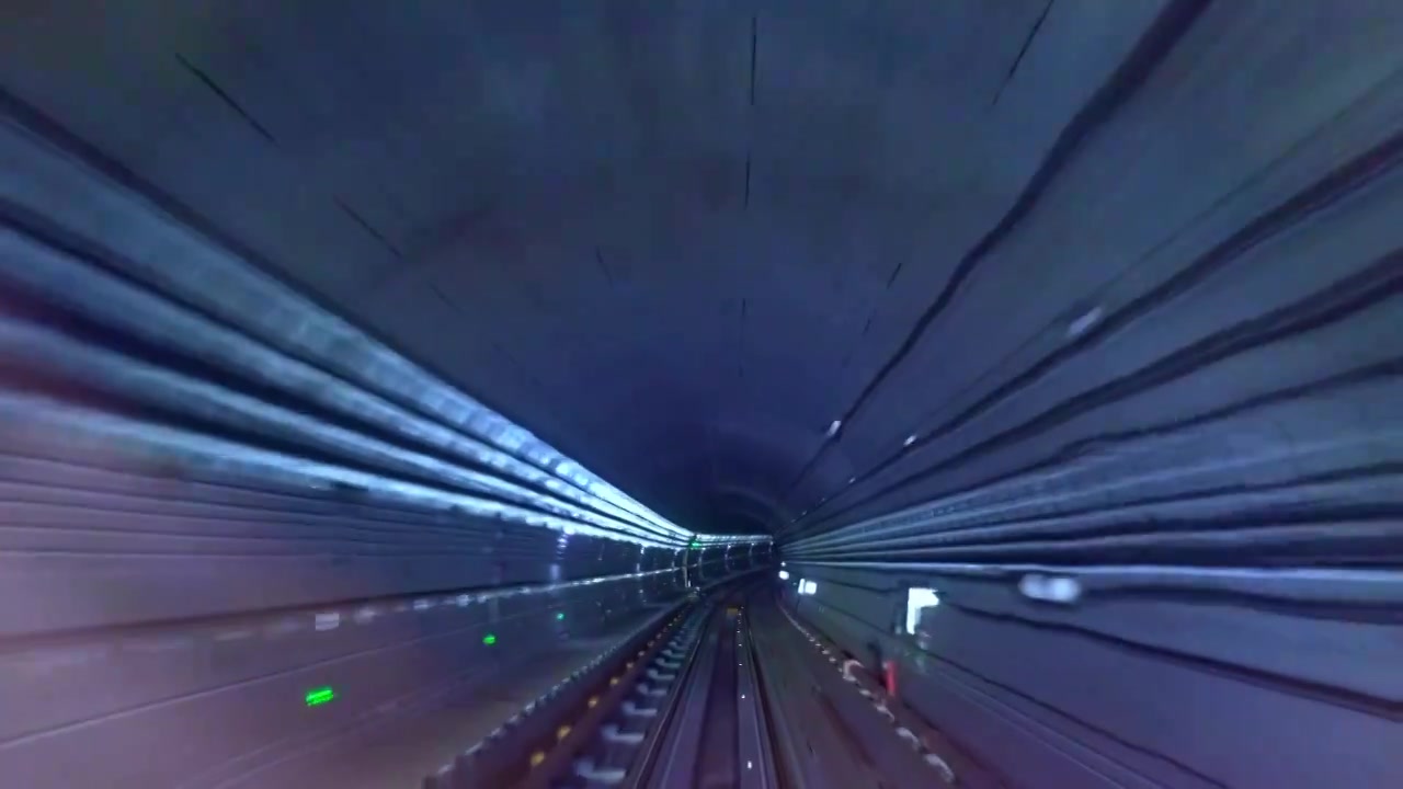 无人驾驶地铁时空隧道视频下载