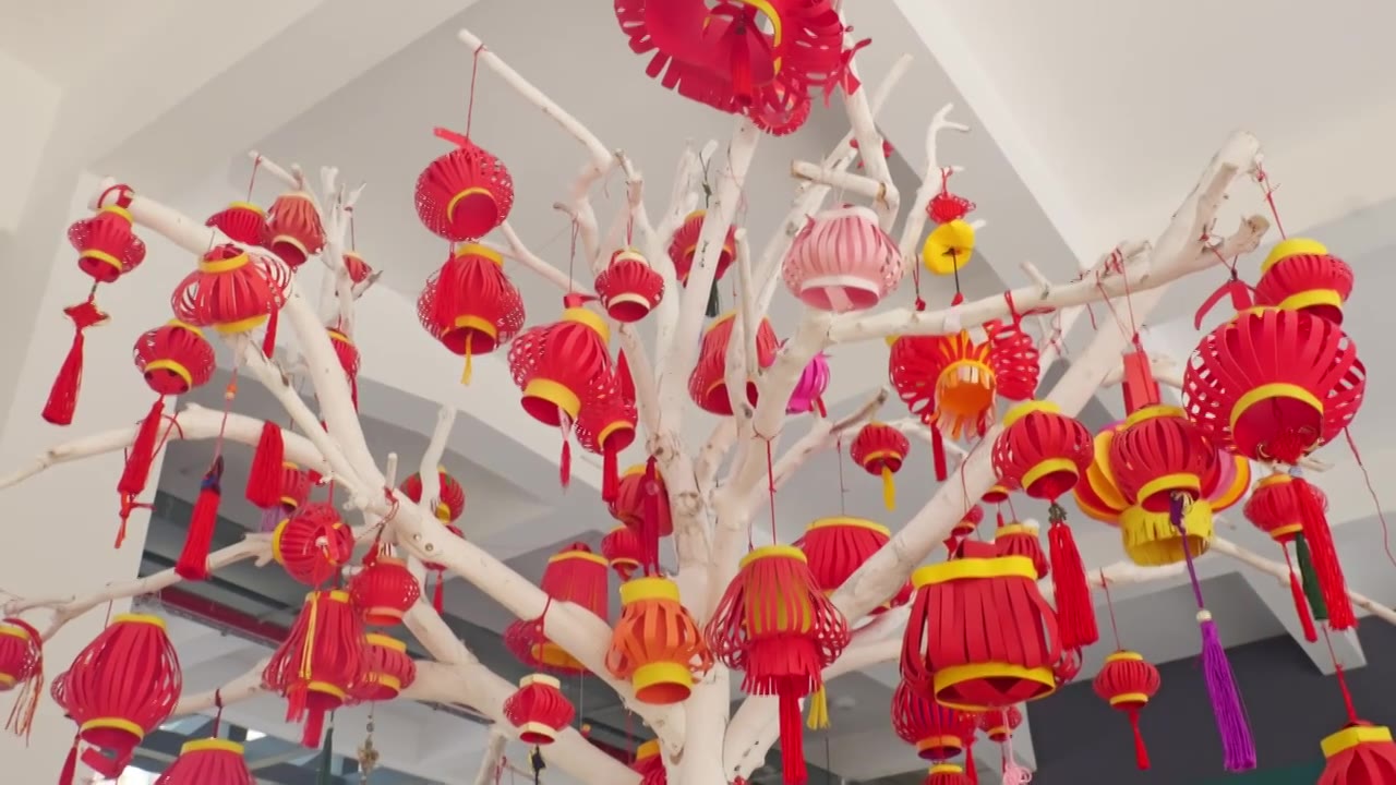 元宵节学校的灯笼吉祥喜庆的装饰文化长廊视频下载