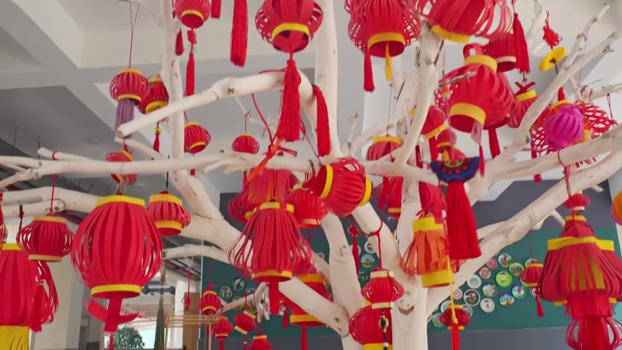 元宵节学校的灯笼吉祥喜庆的装饰文化长廊视频下载