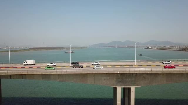 珠海大桥车辆跟随视频素材