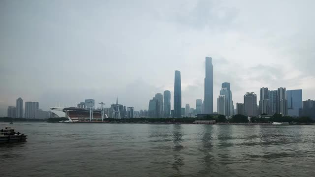 乌云下的珠江新城视频素材
