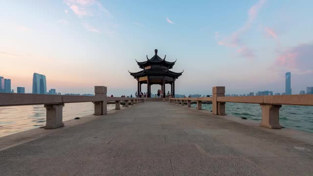 苏州金鸡湖湖心亭视频素材