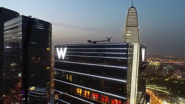苏州金鸡湖W酒店航拍夜景视频素材