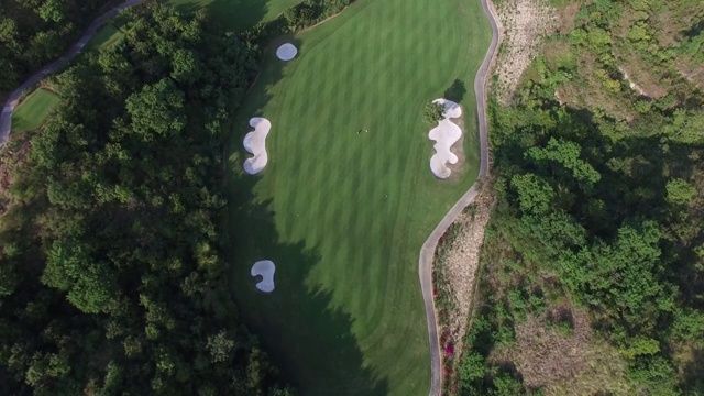航拍高尔夫球场视频素材