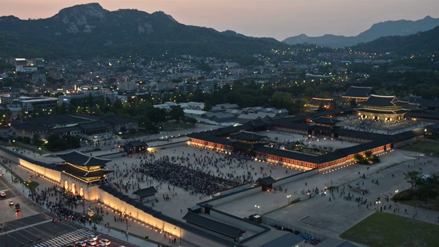 景福宫(朝鲜王朝的皇家宫殿)夜景视频下载
