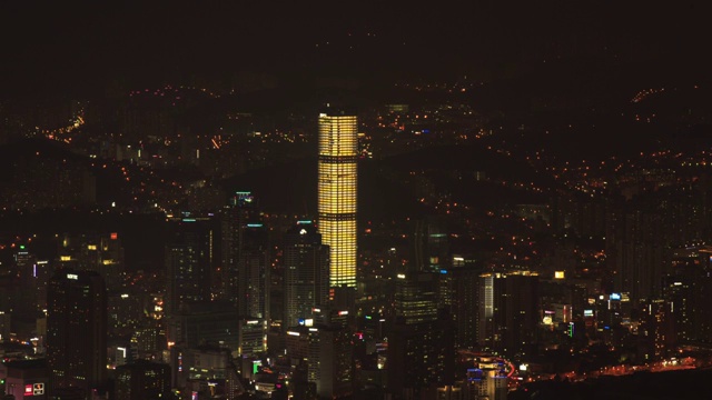 釜山国际金融中心的昼夜景观视频素材