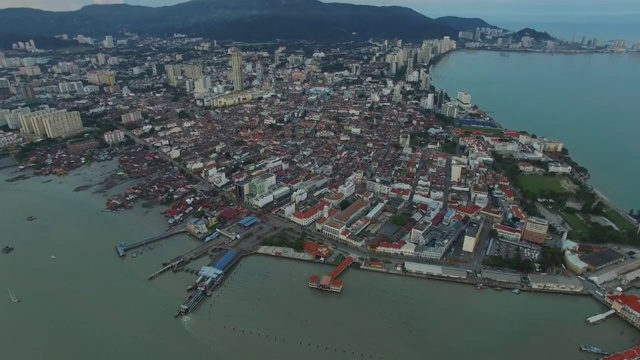 东南亚马来西亚槟城城市风光高清航拍视频素材