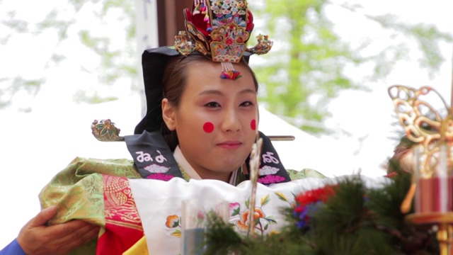 韩国传统婚礼观视频下载