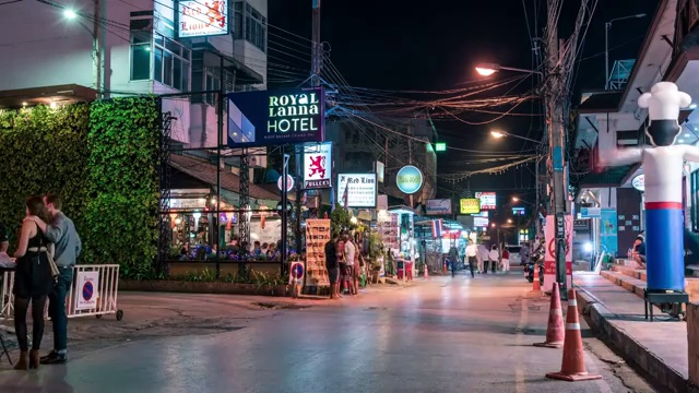 泰国清迈夜市夜景延时视频素材