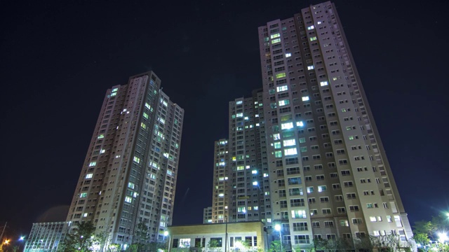 中州市公寓夜景视频下载